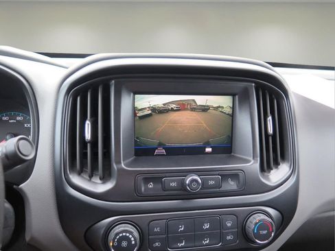 Used 2022 Chevrolet Colorado W/T w/ WT Convenience Package RWD image 18
