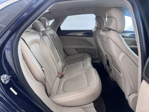 Used 2017 Lincoln MKZ Premiere FWD image 11