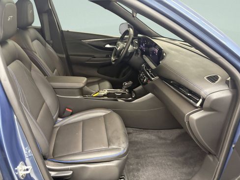 Used 2025 Buick Envista Sport Touring FWD image 22