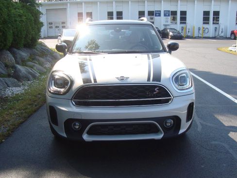 Used 2022 MINI Cooper Countryman S w/ Premium Package image 32