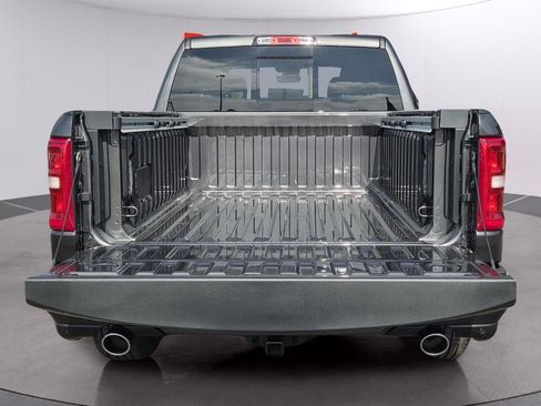 New 2026 RAM 1500 Laramie AWD/4WD image 27