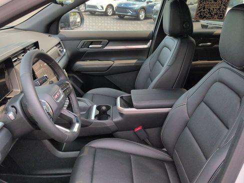 New 2027 GMC Terrain Elevation w/ Elevation Premium Package AWD/4WD image 12