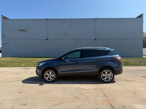Used 2018 Ford Escape Titanium AWD/4WD image 4