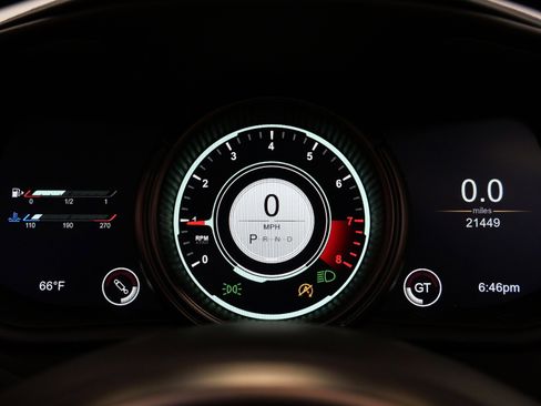 Used 2020 Aston Martin DB11 Volante image 21