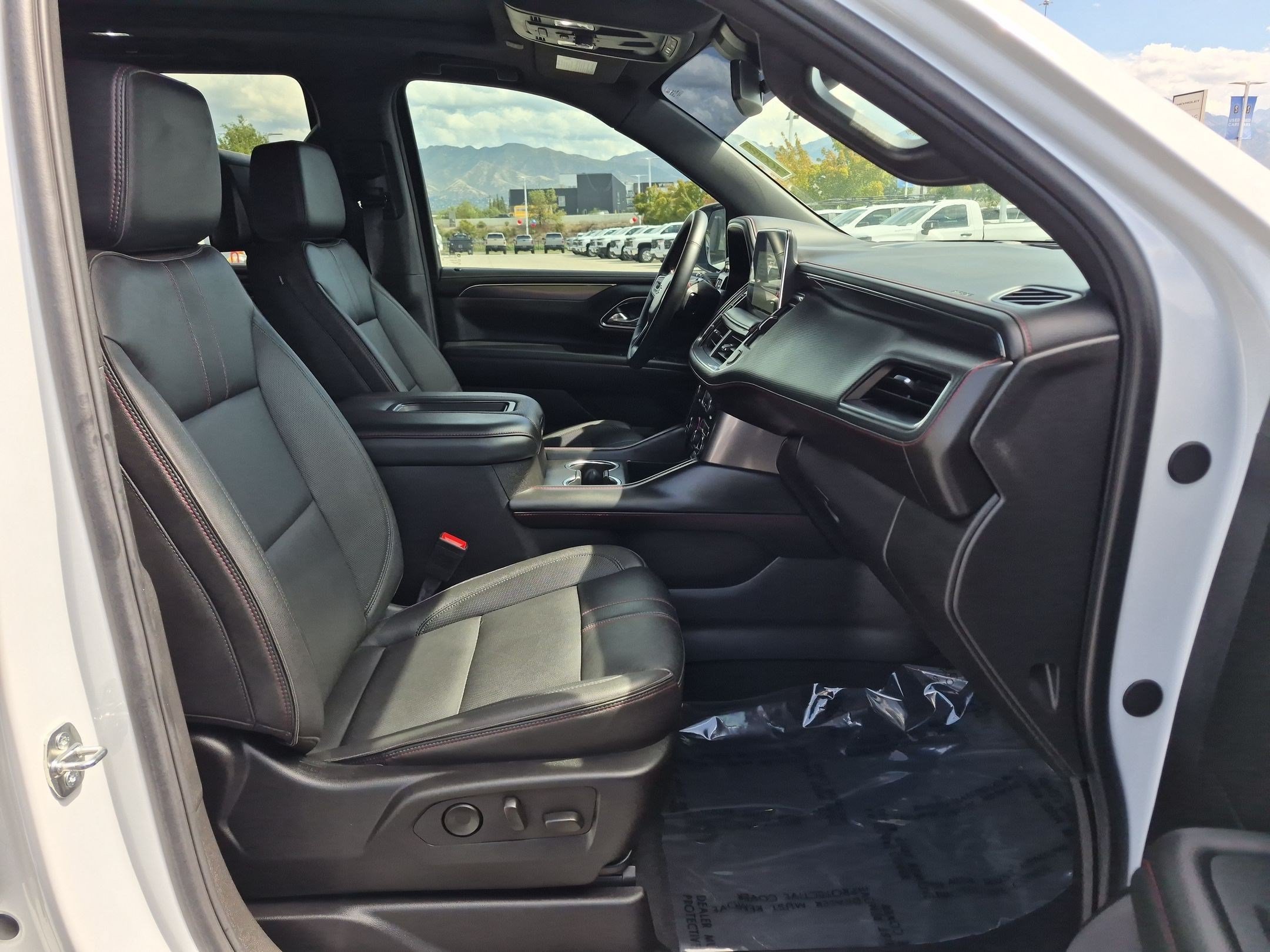 Certified 2024 Chevrolet Tahoe RST w/ Luxury Package AWD/4WD image 30