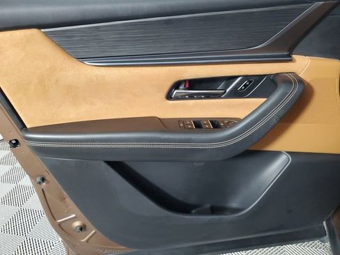 Certified 2025 MAZDA CX-70 3.3 Turbo S w/ Premium Plus image 19