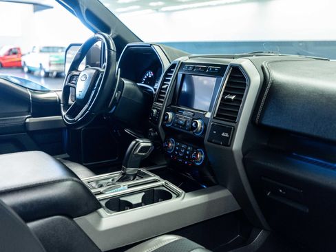 Used 2020 Ford F150 Raptor w/ Equipment Group 802A Luxury AWD/4WD image 14