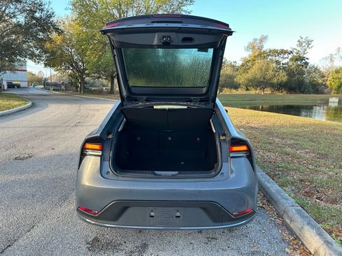 Used 2024 Toyota Prius LE image 10