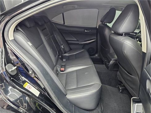 Used 2015 Lexus IS 250 RWD image 13