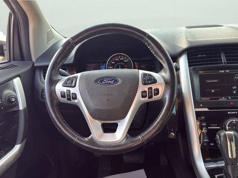 Used 2013 Ford Edge Limited FWD image 12