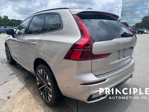 Certified 2026 Volvo XC60 T8 Ultra w/ Climate Package AWD/4WD image 6