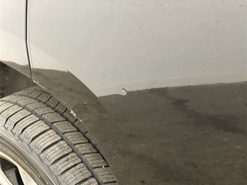 Used 2018 Cadillac Escalade Platinum image 29