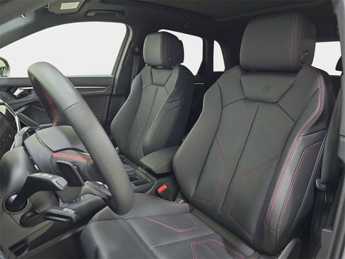 Certified 2025 Audi Q3 2.0T Premium Plus w/ Premium Plus Package image 18