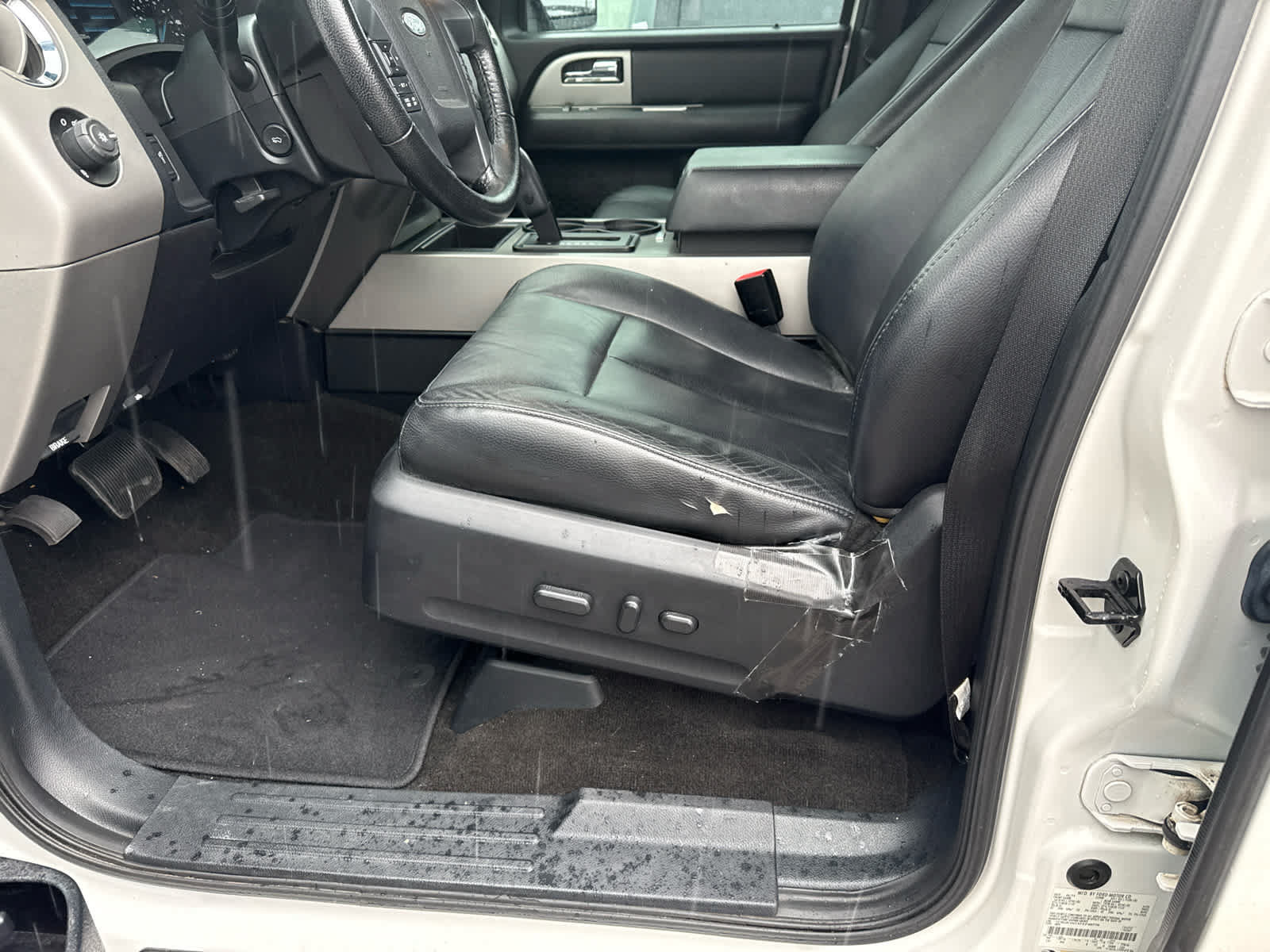 Used 2015 Ford Expedition EL XLT w/ Equipment Group 201A RWD image 7