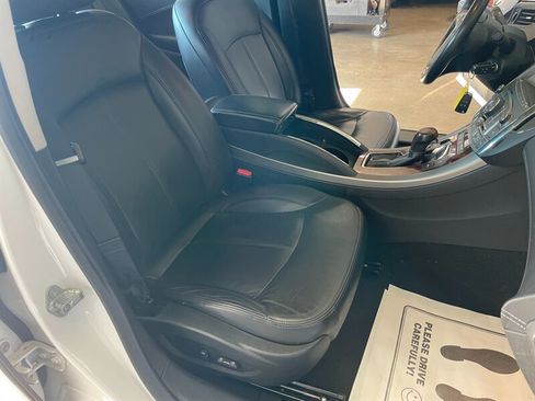 Used 2013 Buick LaCrosse Leather FWD image 17