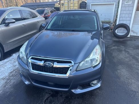 Used 2014 Subaru Legacy 3.6R Limited image 3