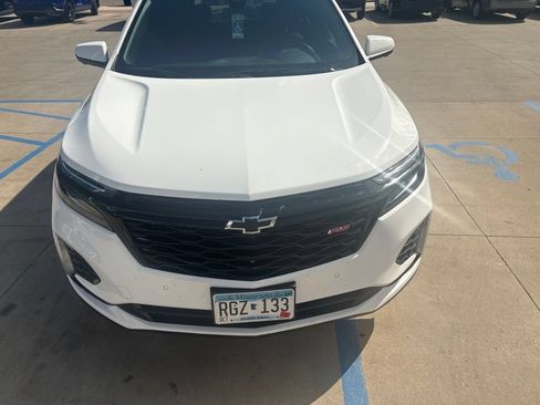 Used 2024 Chevrolet Equinox RS w/ RS Leather Package AWD/4WD image 8