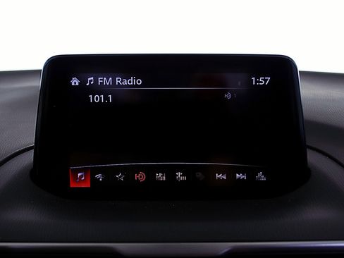 Used 2018 MAZDA MAZDA3 Touring image 25