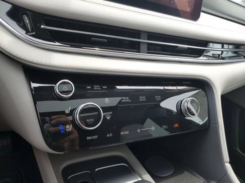 New 2027 INFINITI QX60 Luxe w/ Cargo Package AWD/4WD image 29