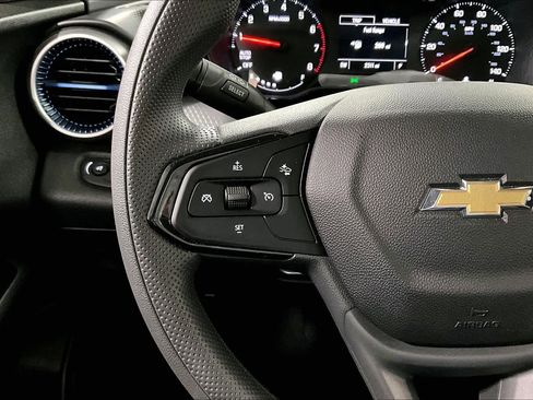 Used 2026 Chevrolet Trax LS FWD image 24