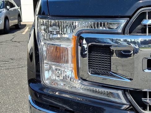Used 2018 Ford F150 XLT w/ Equipment Group 302A Luxury AWD/4WD image 9