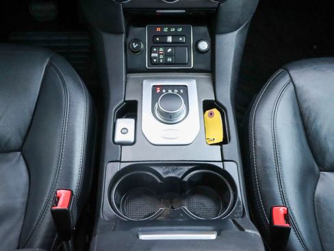 Used 2016 Land Rover LR4 HSE LUX image 31