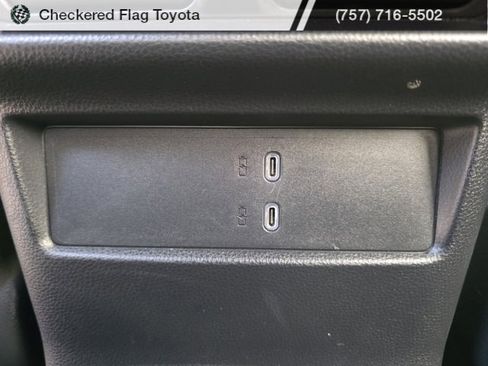 Used 2025 Toyota 4Runner SR5 image 38