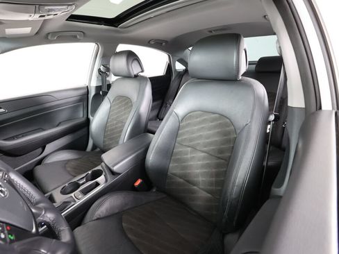 Used 2016 Hyundai Sonata Sport w/ Option Group 1V FWD image 11