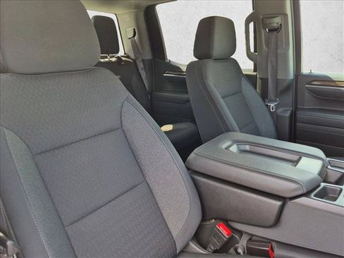 Used 2025 Chevrolet Silverado 1500 LT RWD image 30