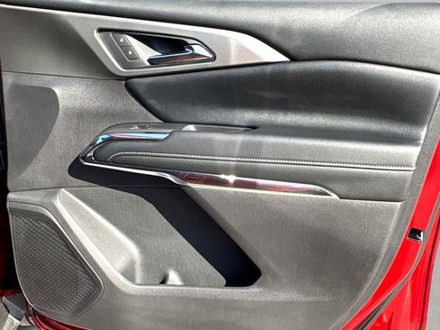 Used 2026 Chevrolet Traverse LT w/ Driver Confidence Package image 11