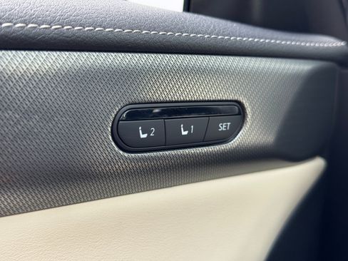Used 2025 INFINITI QX60 Luxe FWD image 18