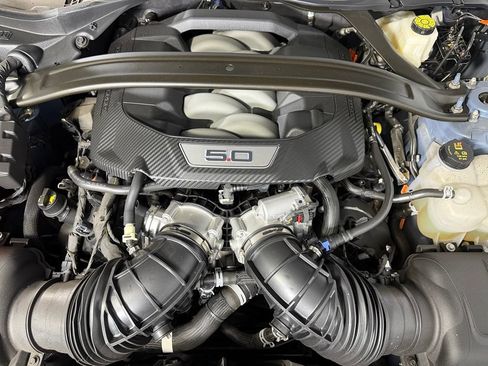 Used 2025 Ford Mustang GT Premium RWD image 25