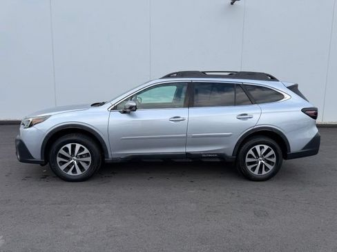 Used 2021 Subaru Outback Premium AWD/4WD image 10