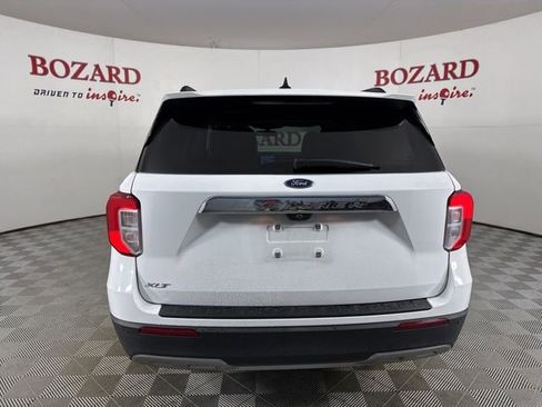 Used 2021 Ford Explorer XLT w/ Equipment Group 202A image 7