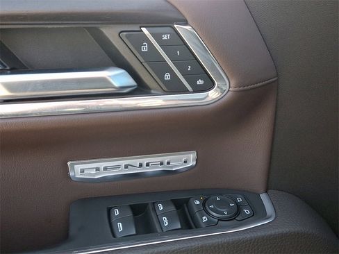 Certified 2024 GMC Sierra 1500 Denali w/ Denali Reserve Package image 32