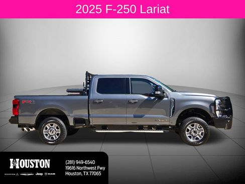Used 2025 Ford F250 Lariat w/ FX4 Off-Road Package AWD/4WD image 2