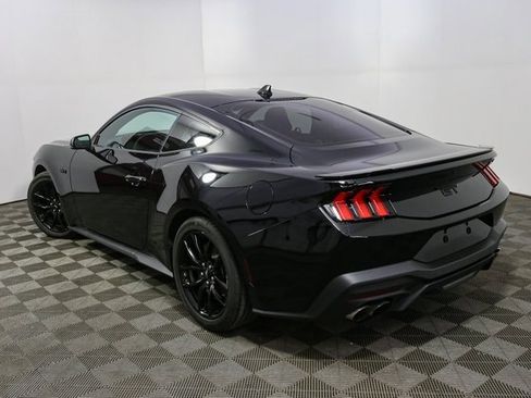 Used 2025 Ford Mustang GT Premium image 9