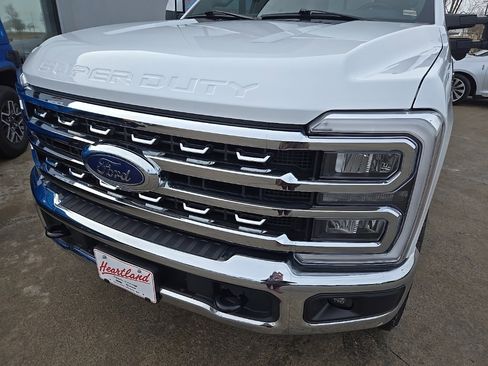 Used 2023 Ford F250 Lariat image 15