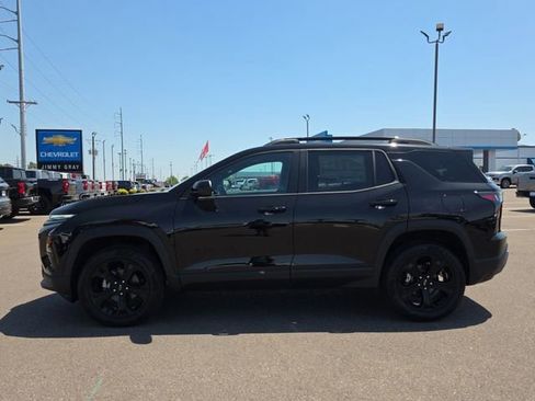 New 2026 Chevrolet Equinox LT w/ Convenience Package II image 2