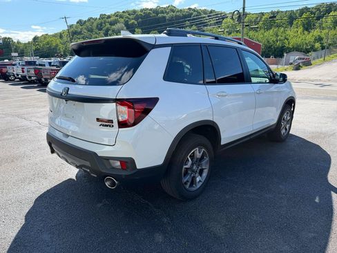 Used 2023 Honda Passport TrailSport image 5