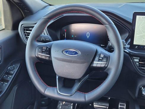 Used 2023 Ford Escape ST-Line Select w/ Tech Pack #1 AWD/4WD image 12