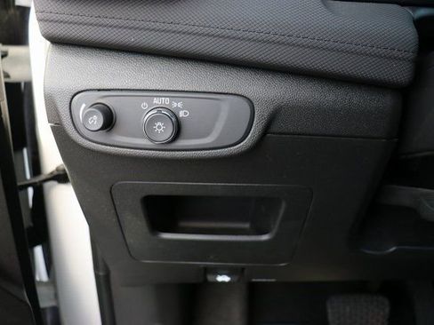 Used 2025 Chevrolet TrailBlazer LT image 19