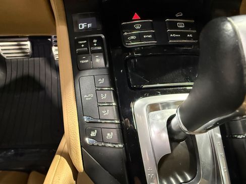 Used 2016 Porsche Cayenne S AWD/4WD image 25