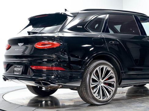 Used 2021 Bentley Bentayga w/ First Edition Specification AWD/4WD image 16