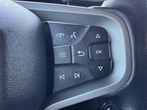 Used 2023 Ford Bronco Badlands image 16