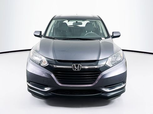 Used 2017 Honda HR-V LX image 2