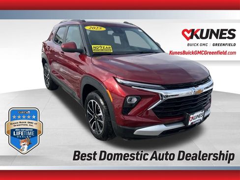 Used 2025 Chevrolet TrailBlazer LT image 1