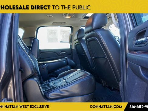 Used 2011 Chevrolet Suburban LT image 24