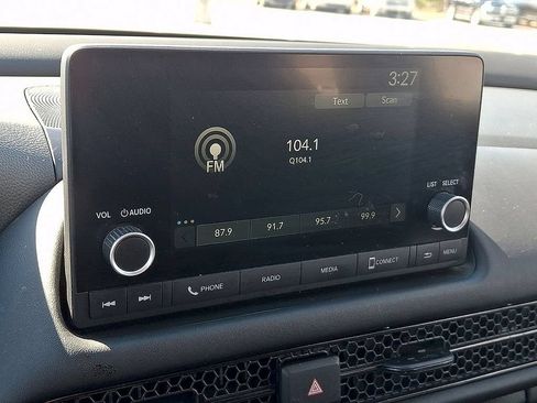 Used 2025 Honda HR-V LX image 16