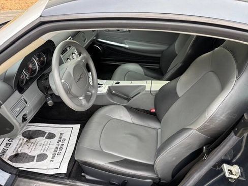 Used 2007 Chrysler Crossfire Limited RWD image 9